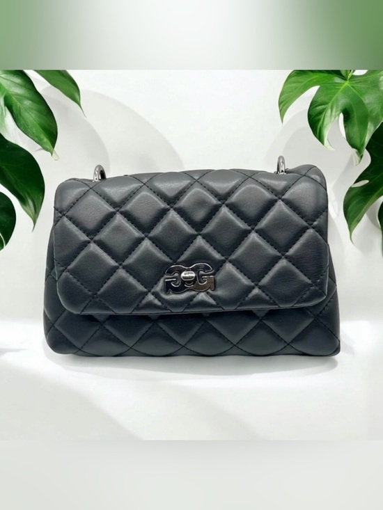 Gilda Paris Handbags - NWT Gilda Paris Quilted Crossbody-Black